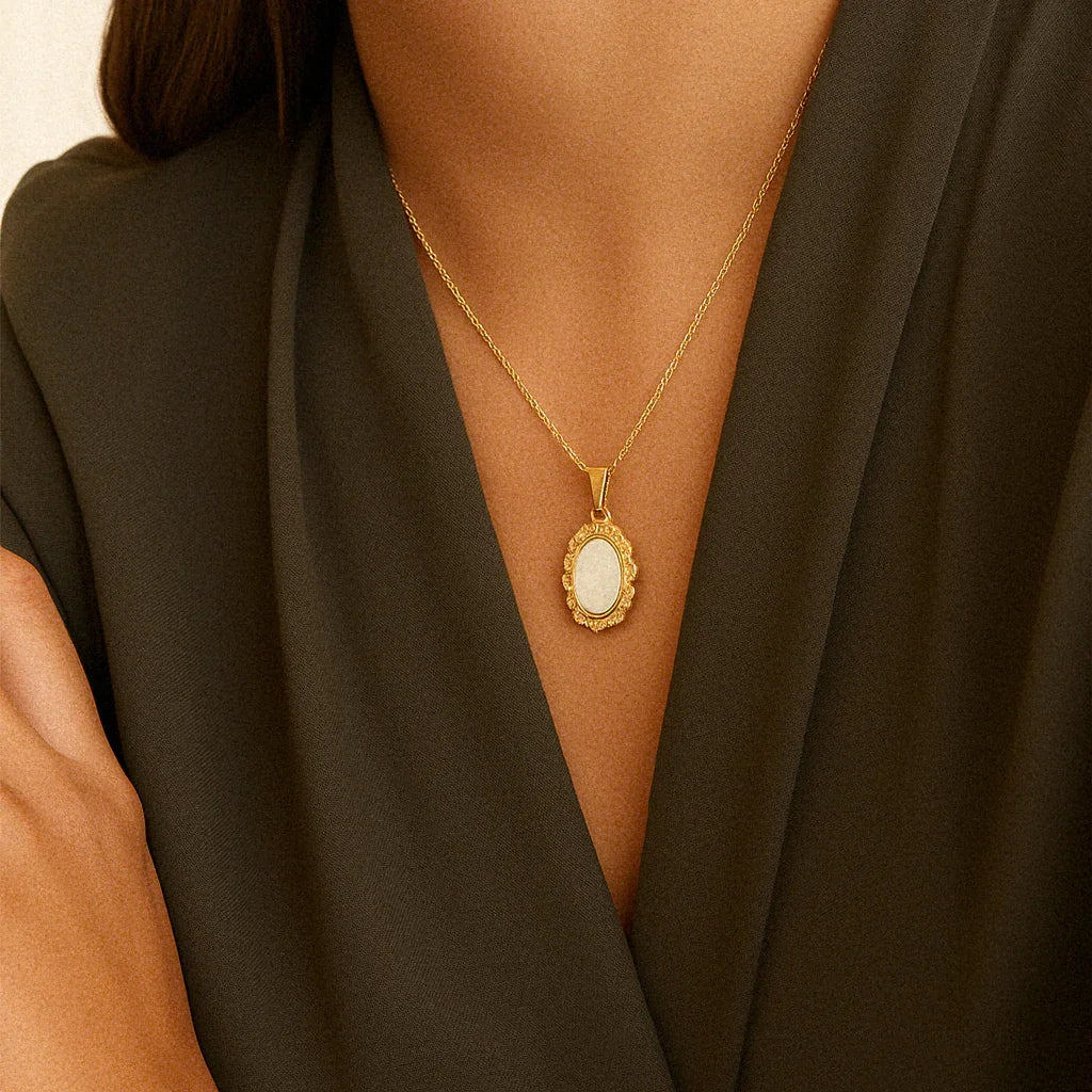 [Royal&Vicky]Roselle Vintage Mother Of Pearl Pendant