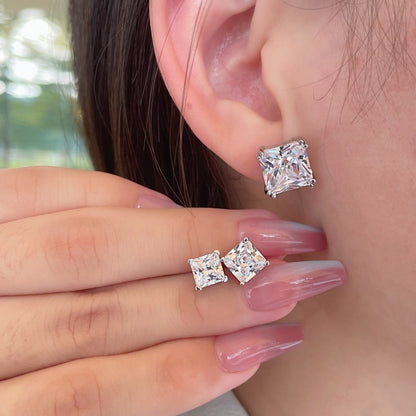 [ROYAL]Delicate Square Shape Earrings