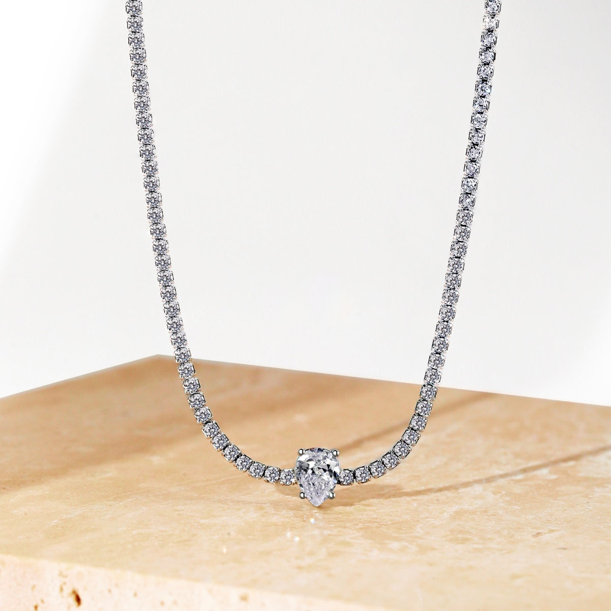 [ROYAL]1.0 carat Unique Pear Cut Tennis Necklace