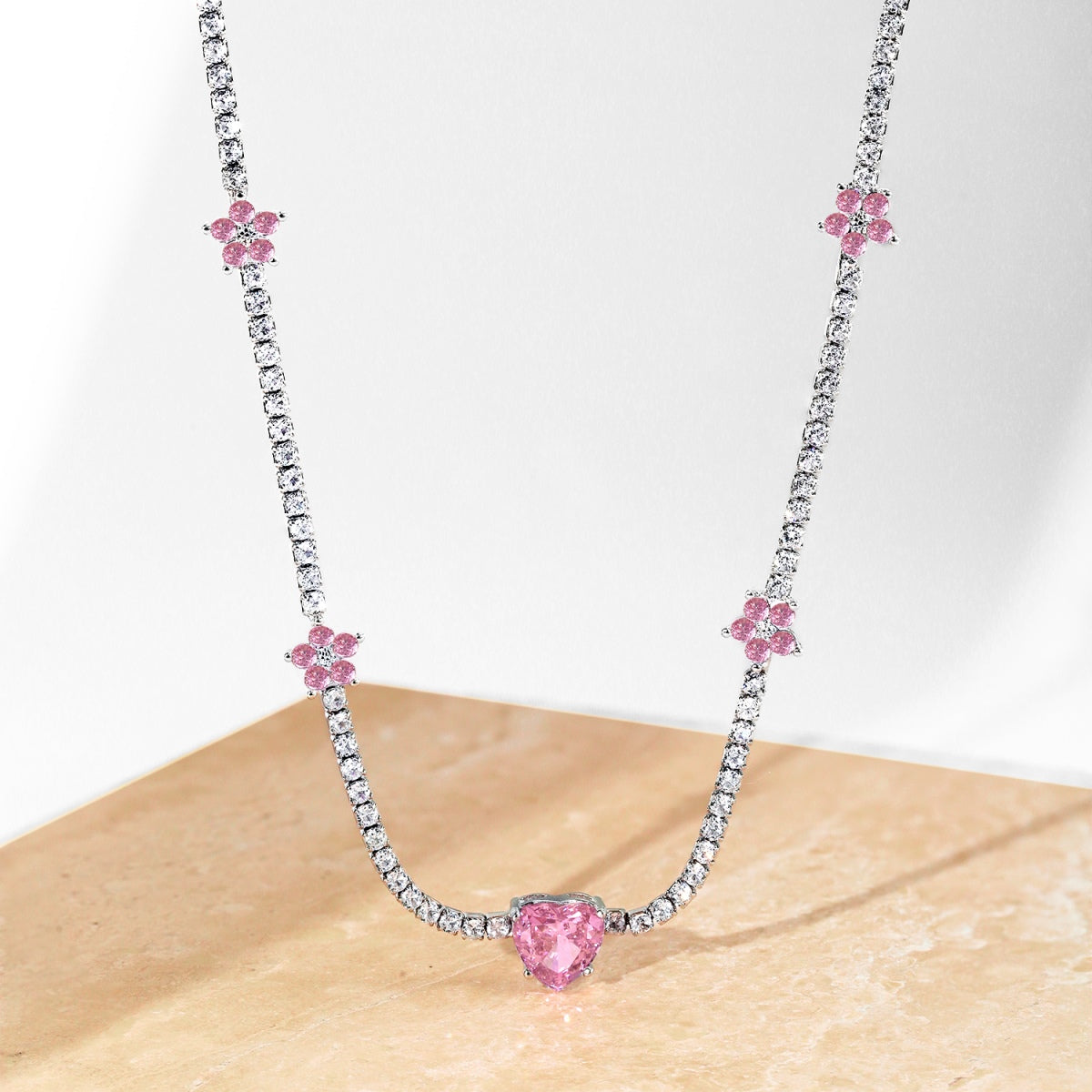 [ROYAL]Dazzling Pink Heart Flower Necklace