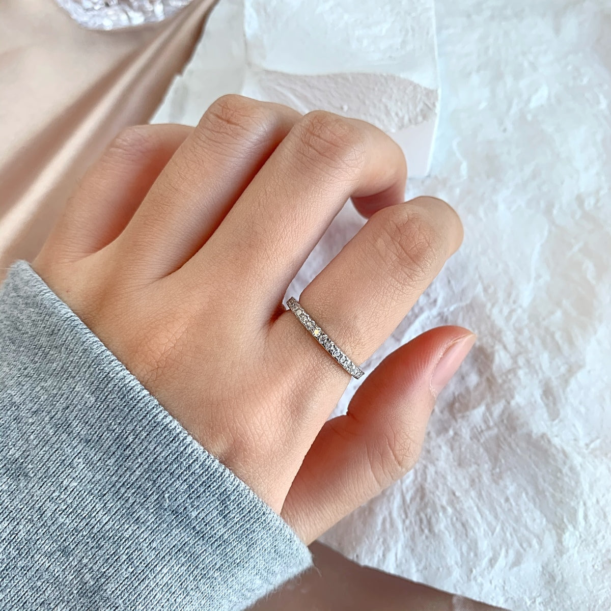 [ROYAL]Delicate Sparkling Round Cut Daily Ring