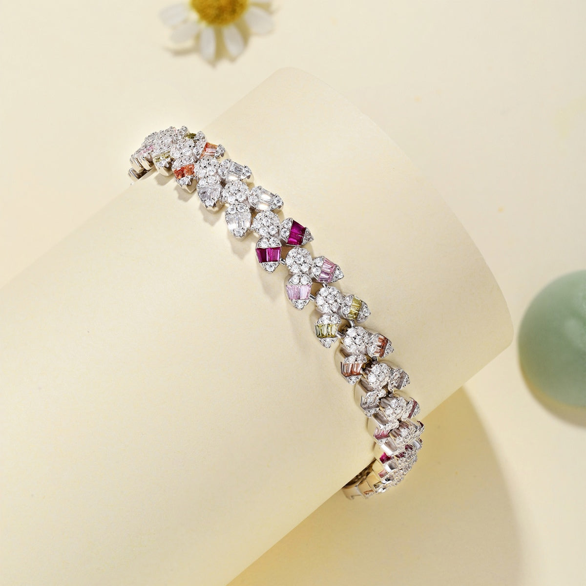 [ROYAL]Dainty Exquisite Flower Shape Daily Bracelet