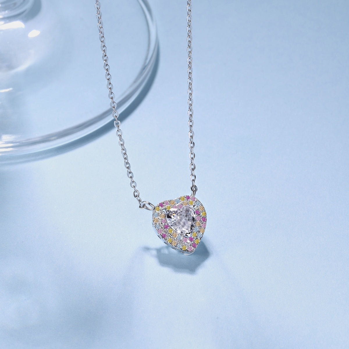 [ROYAL]Exquisite Heart Shape Necklace