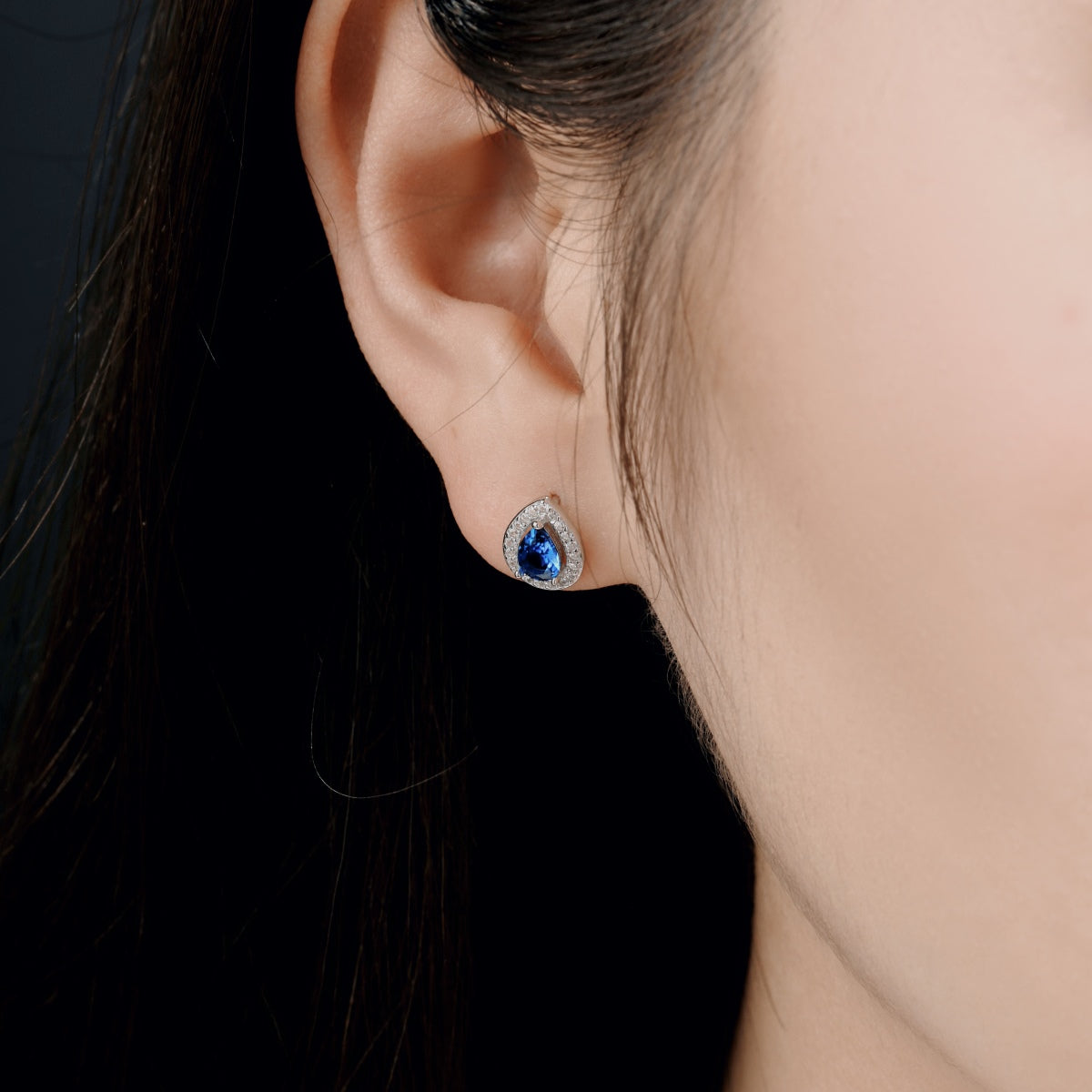 [ROYAL]Luxurious Water Drop Shape Earrings