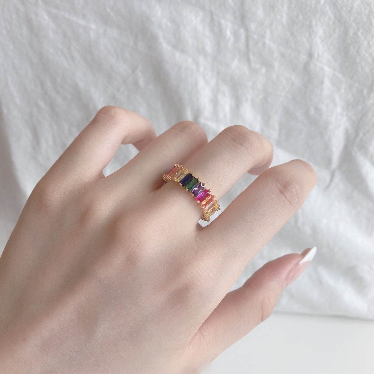 [ROYAL]Unique Colorful Radiant Cut RIng