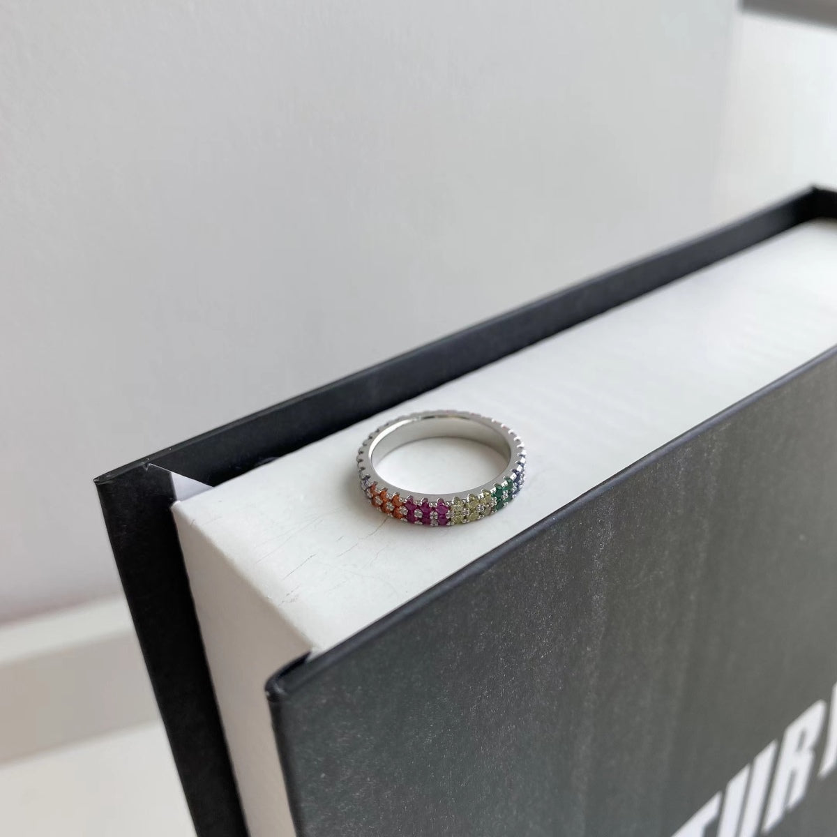 [LUXE]Einzigartiger farbenfroher Tennisring mit Rundschliff