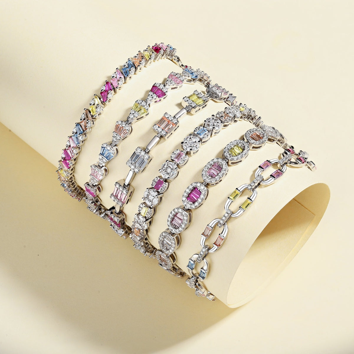 [ROYAL]Ornate Sparkling Multi Cut Party Bracelet