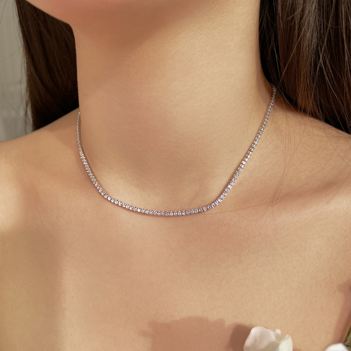 [ROYAL]Delicate Round Shape Tennis Necklace