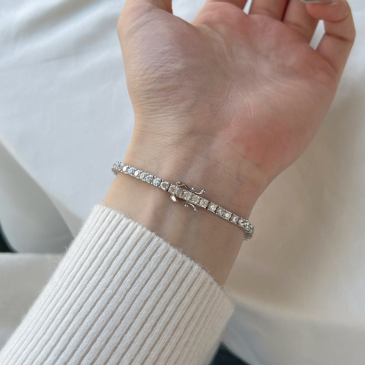 [ROYAL]Dainty Charming Round Cut Tennis Bracelet