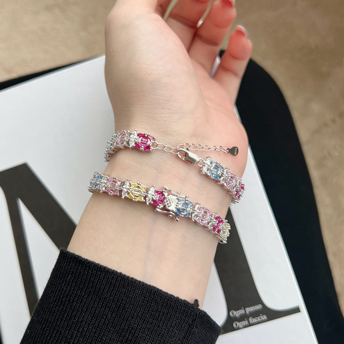 [ROYAL]Delicate Colorful Multi Cut Party Bracelet