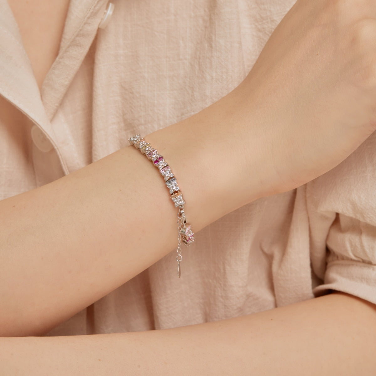 [LUXE]Einzigartiges buntes Armband in Blumenform für den Alltag