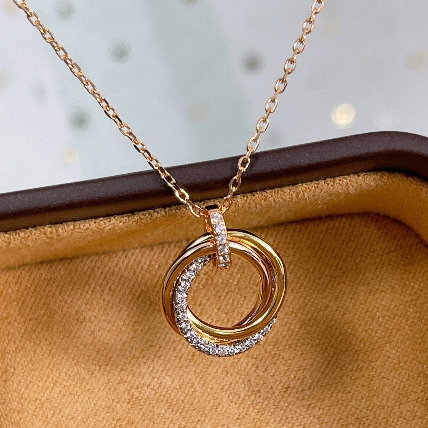 [ROYAL]TRINITY NECKLACE SILVER GOLD PINK GOLD DIAMONDS