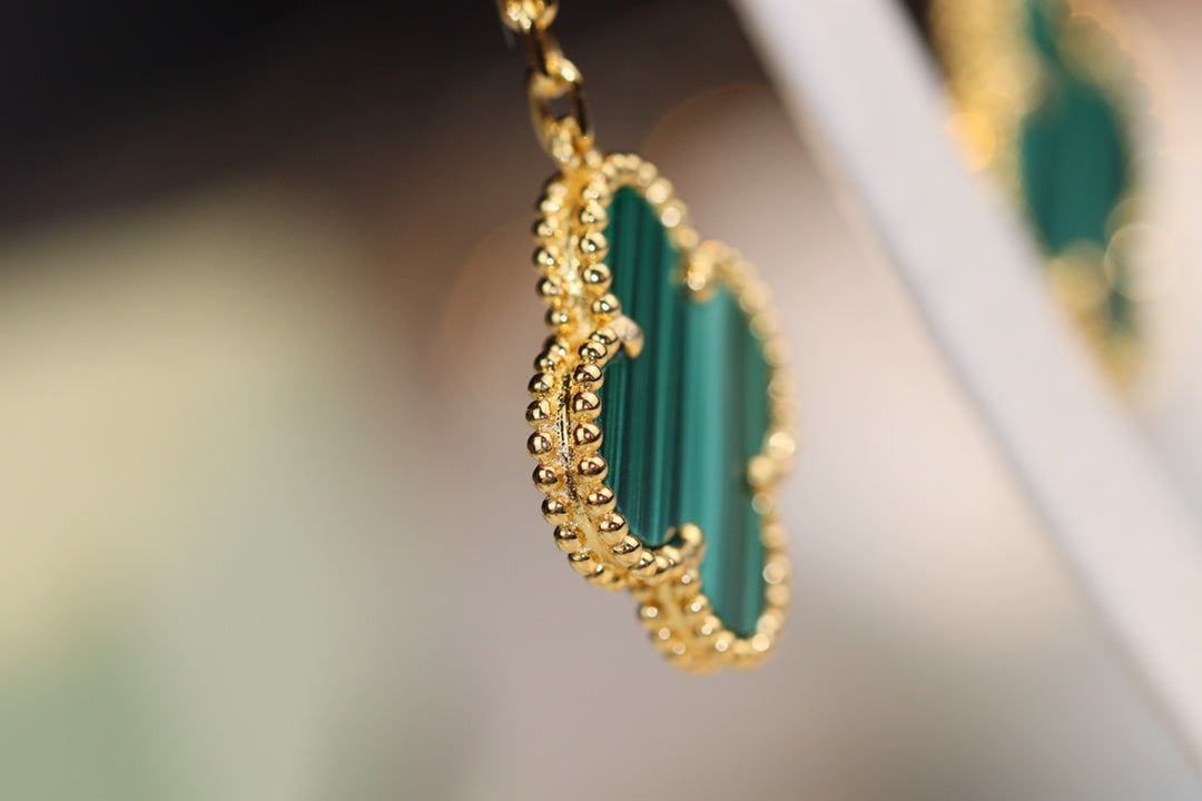 [Royal]CLOVER EARRINGS GOLD MALACHITE DIAMOND 3 MOTIF