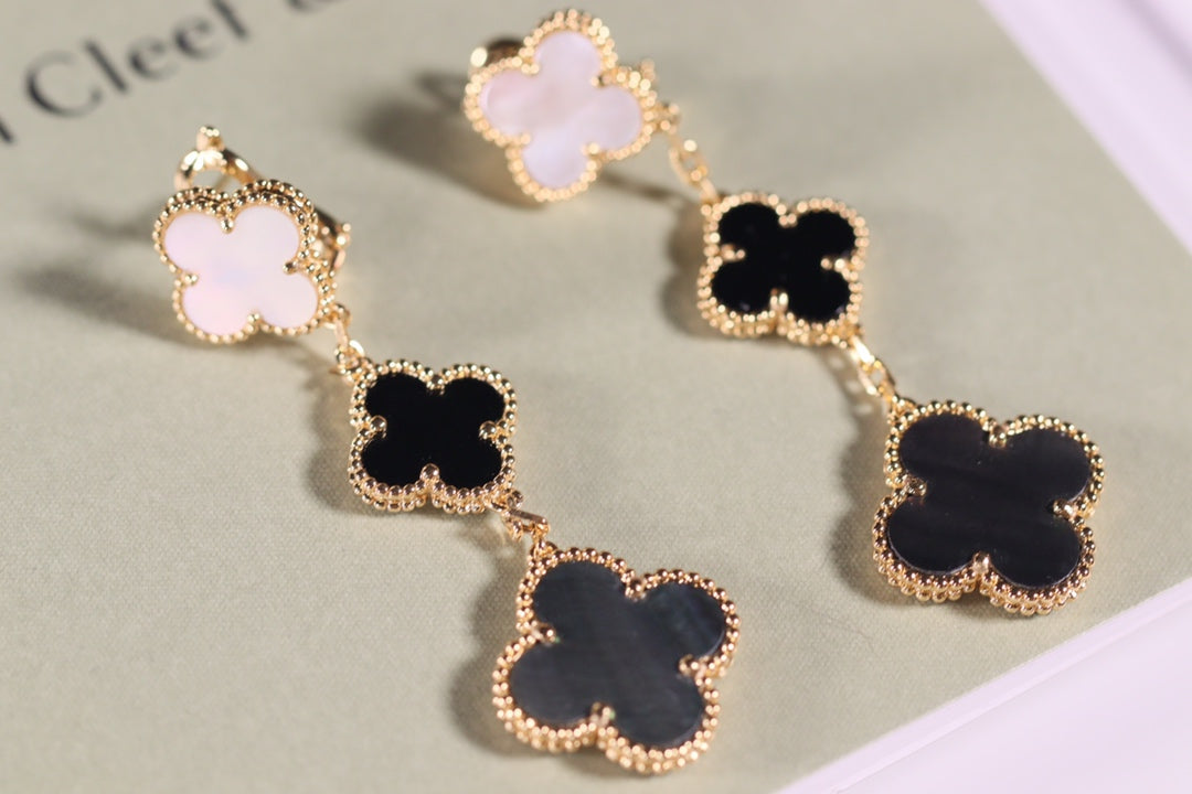 [Royal]CLOVER EARRINGS GOLD ONYX MOP 3 MOTIF