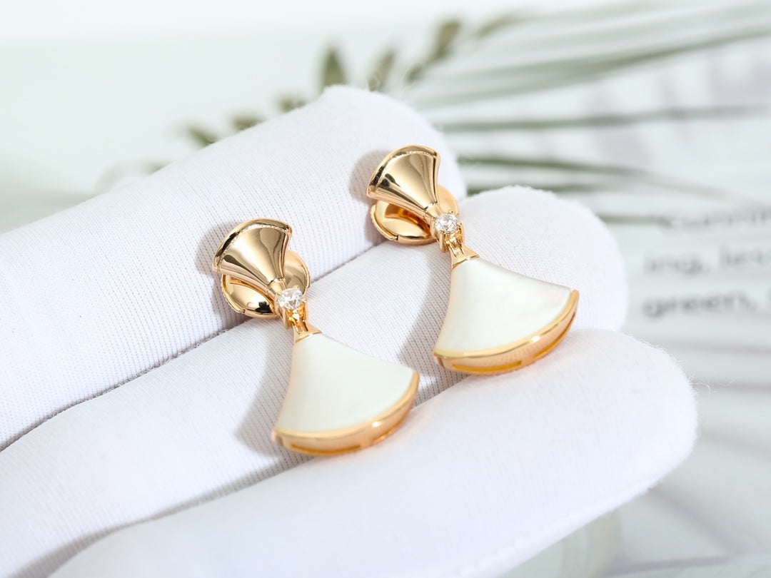 [ROYAL]DREAM MOP PINK GOLD EARRINGS