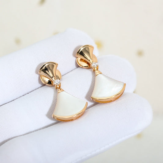 [ROYAL]DREAM MOP PINK GOLD EARRINGS