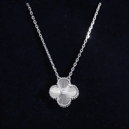 [ROYAL]CLOVER  15MM DIAMOND LASER NECKLACE SILVER