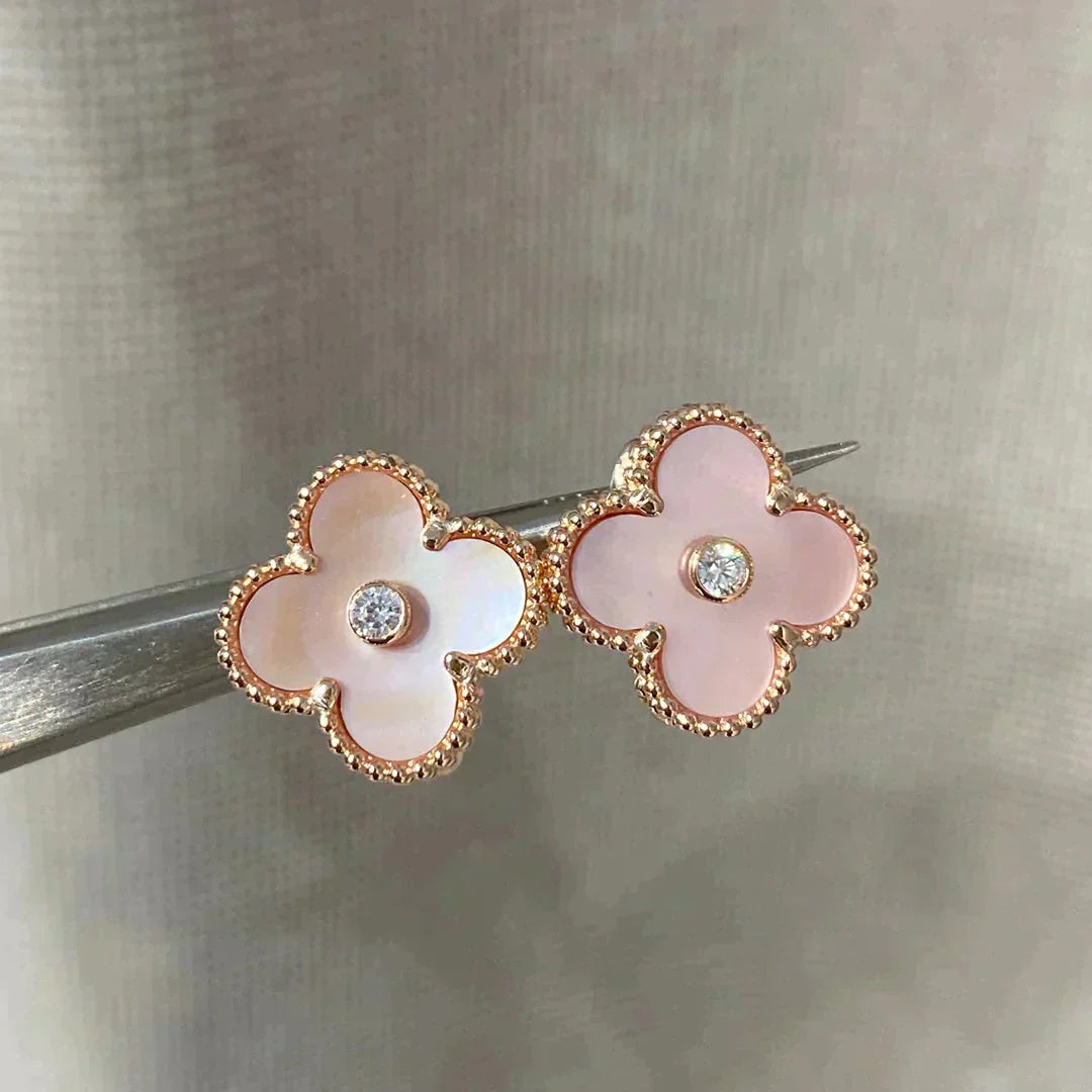 [ROYAL]CLOVER MEDIUM 1 MOTIFS  PINK MOP DIAMOND EARRINGS