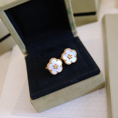 [ROYAL]LUCKY PINK GOLD WHITE MOP EARRINGS