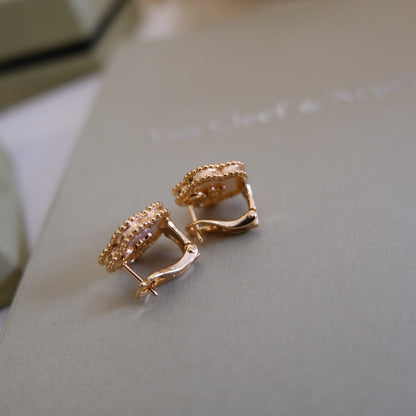 [ROYAL]LUCKY PINK GOLD WHITE MOP EARRINGS