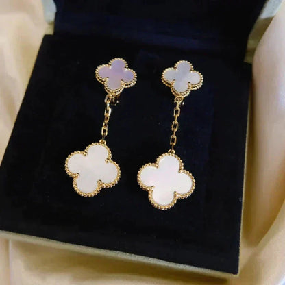 [ROYAL]CLOVER 2 MOTIF WHITE MOP EARRINGS