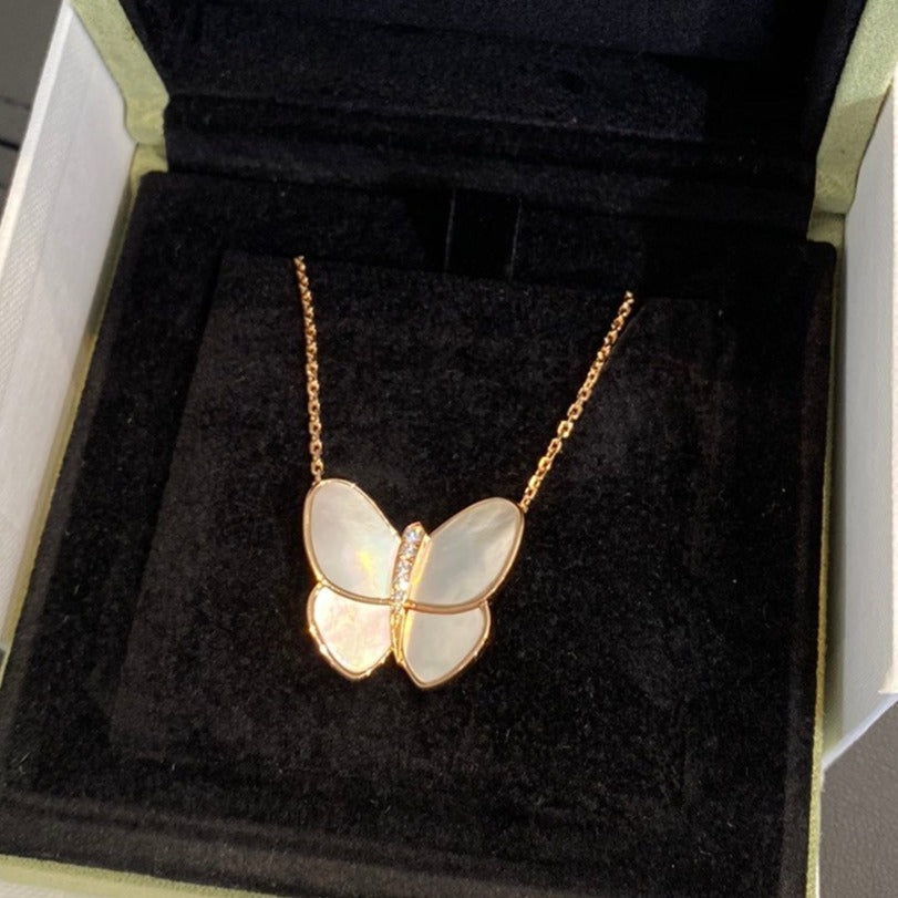 [ROYAL]BUTTERFLY GOLD MOP DIAMOND NECKLACE