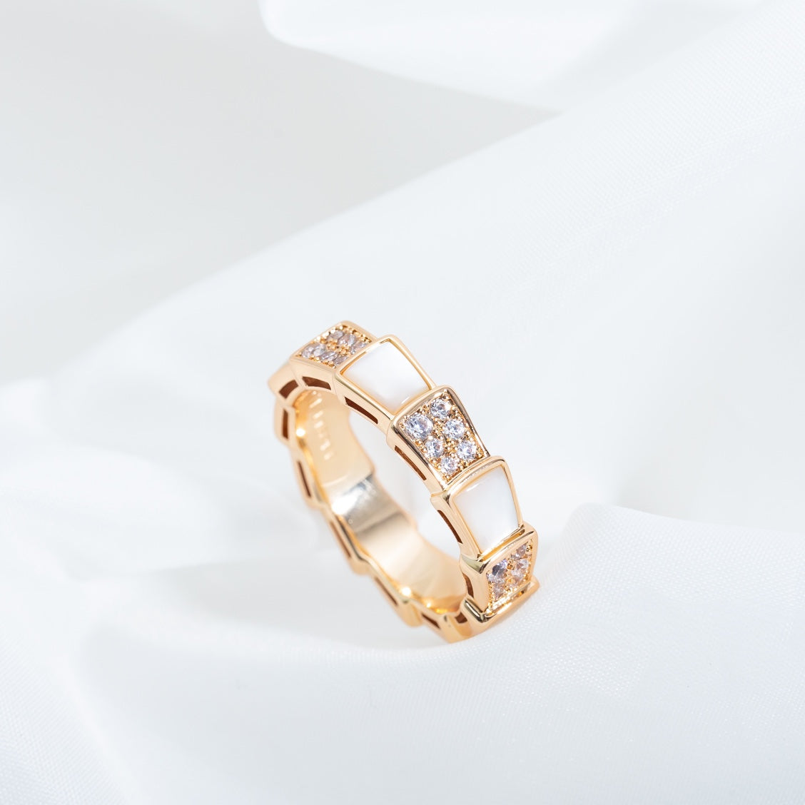 [ROYAL]SERPENTI RING PINK GOLD MOP DIAMOND PAVED 4MM