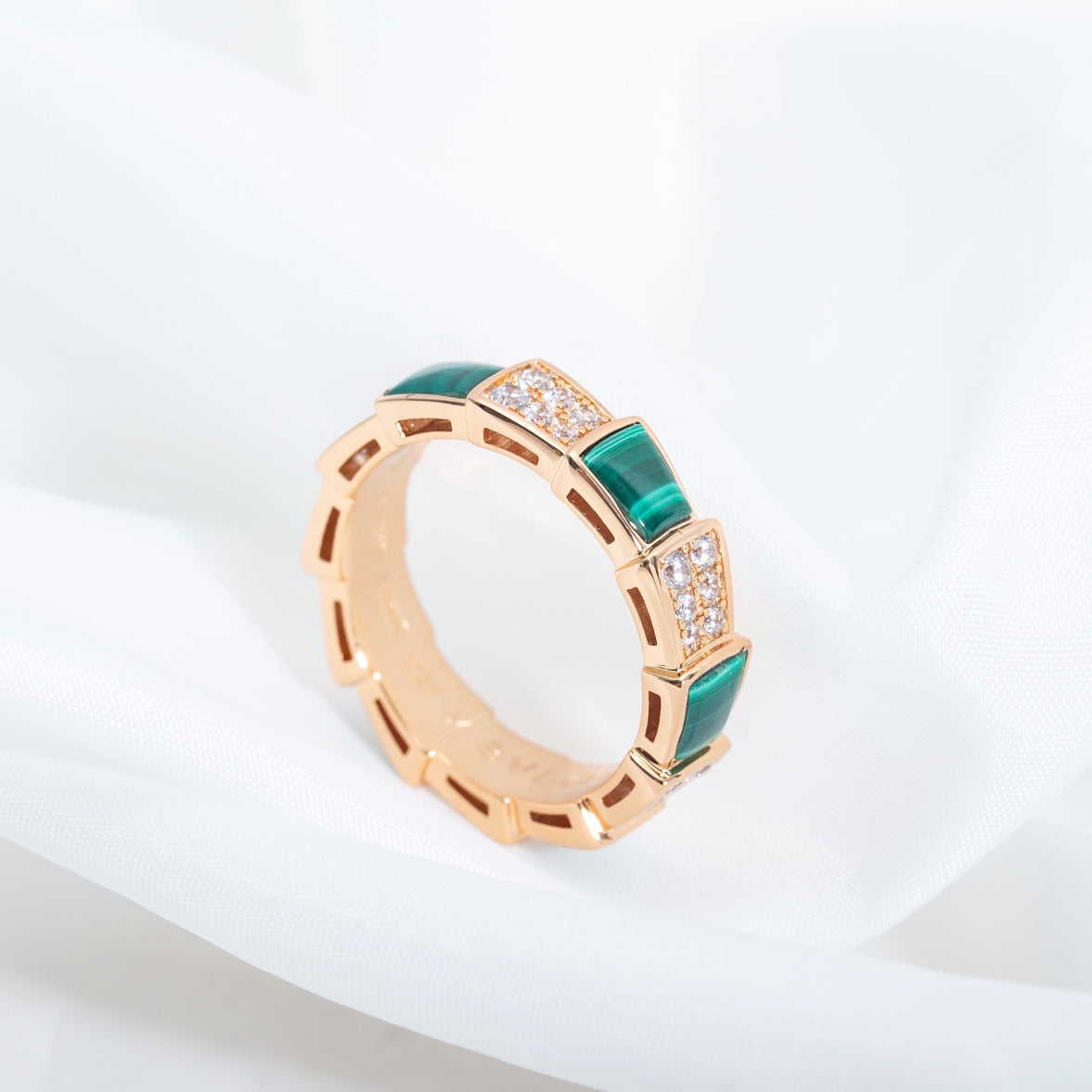 [LUXE]SERPENTI RING ROTGOLD MALACHIT DIAMANT GEPAPERT 4MM