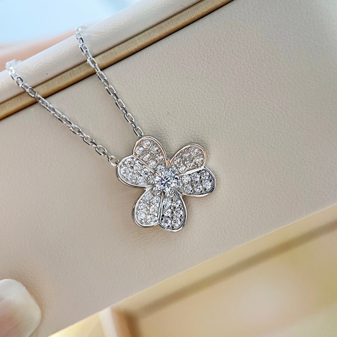 [ROYAL]CLOVER DIAMOND NECKLACE SILVER