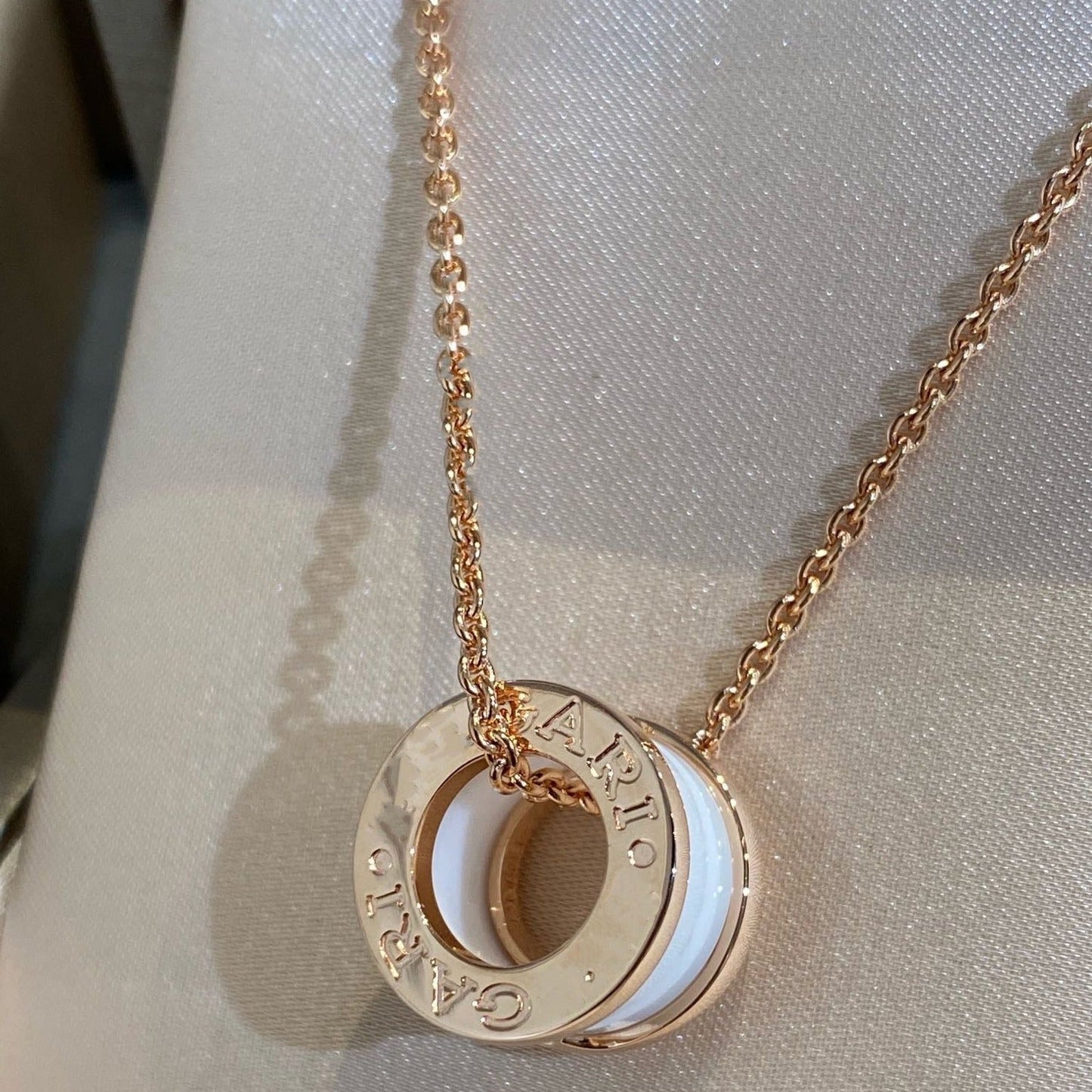 [ROYAL]ZERO 1 WHITE CERAMIC PINK GOLD NECKLACE