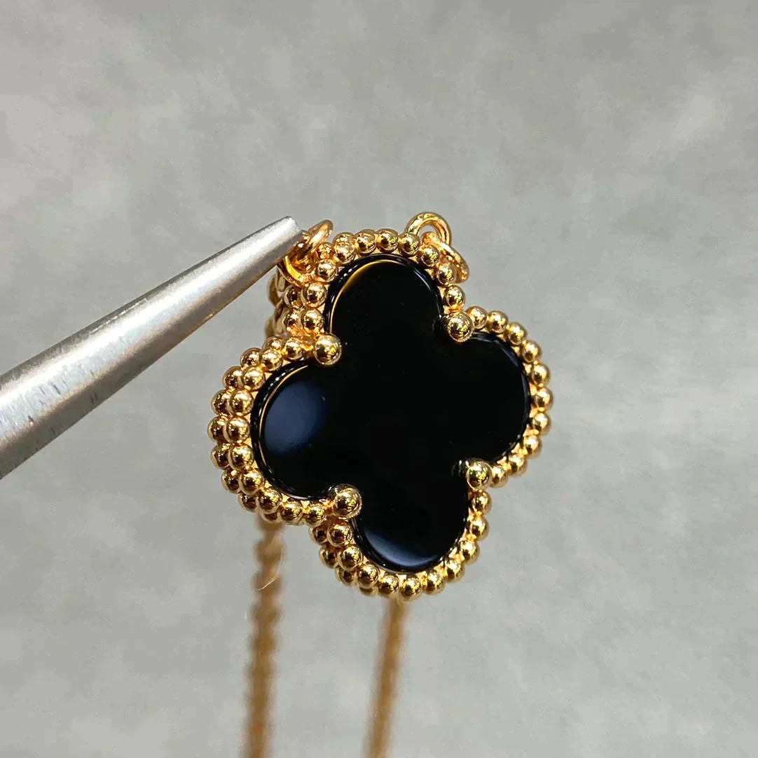 CLOVER 15MM SCHWARZER ONYX EINZELNE BLUMENHALSKETTE