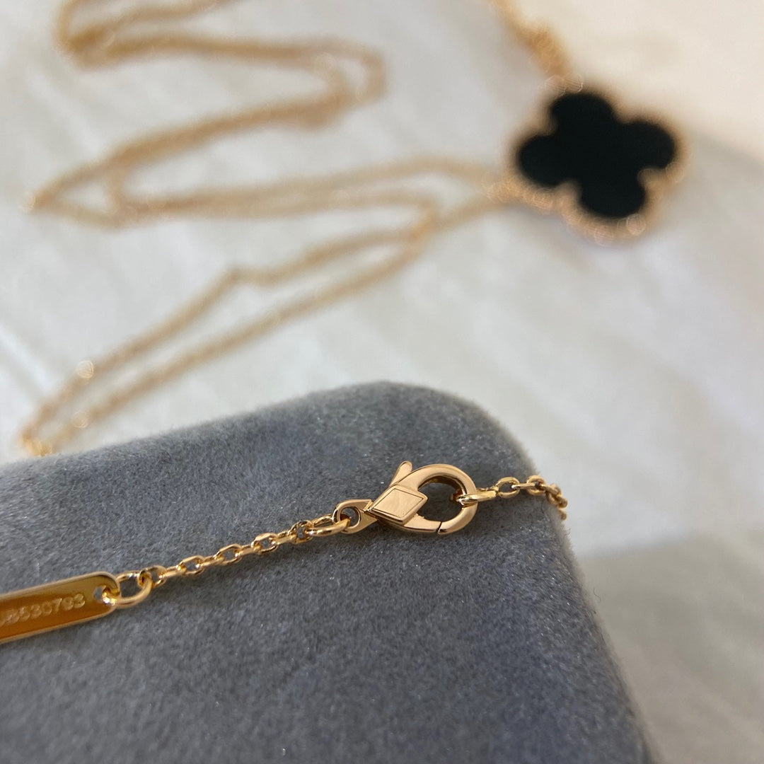 [ROYAL]CLOVER 25MM NECKLACE GOLD ONYX