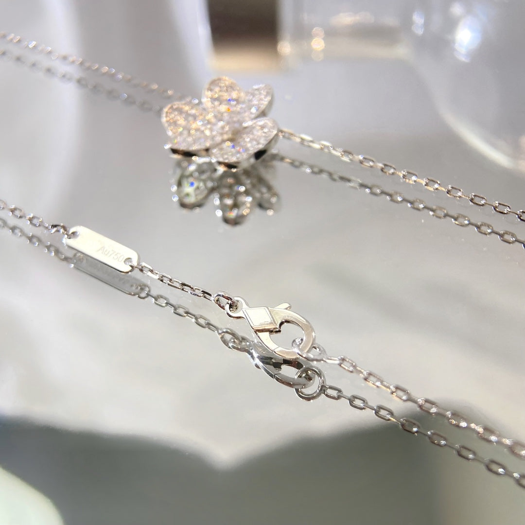 [ROYAL]FLOWER DIAMOND NECKLACE