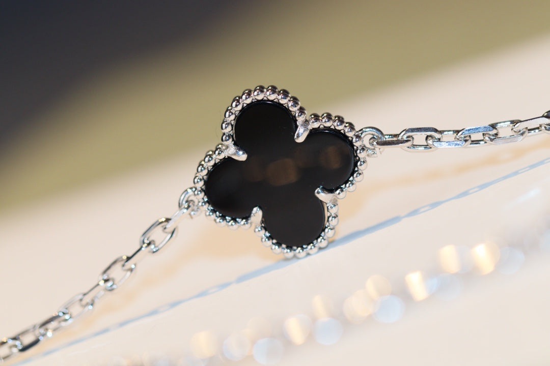 [ROYAL]CLOVER 20 MOTIFS ONYX DIAMOND SILVER