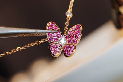 [ROYAL]BUTTERFLY RED DIAMOND ROSE GOLD NECKLACE