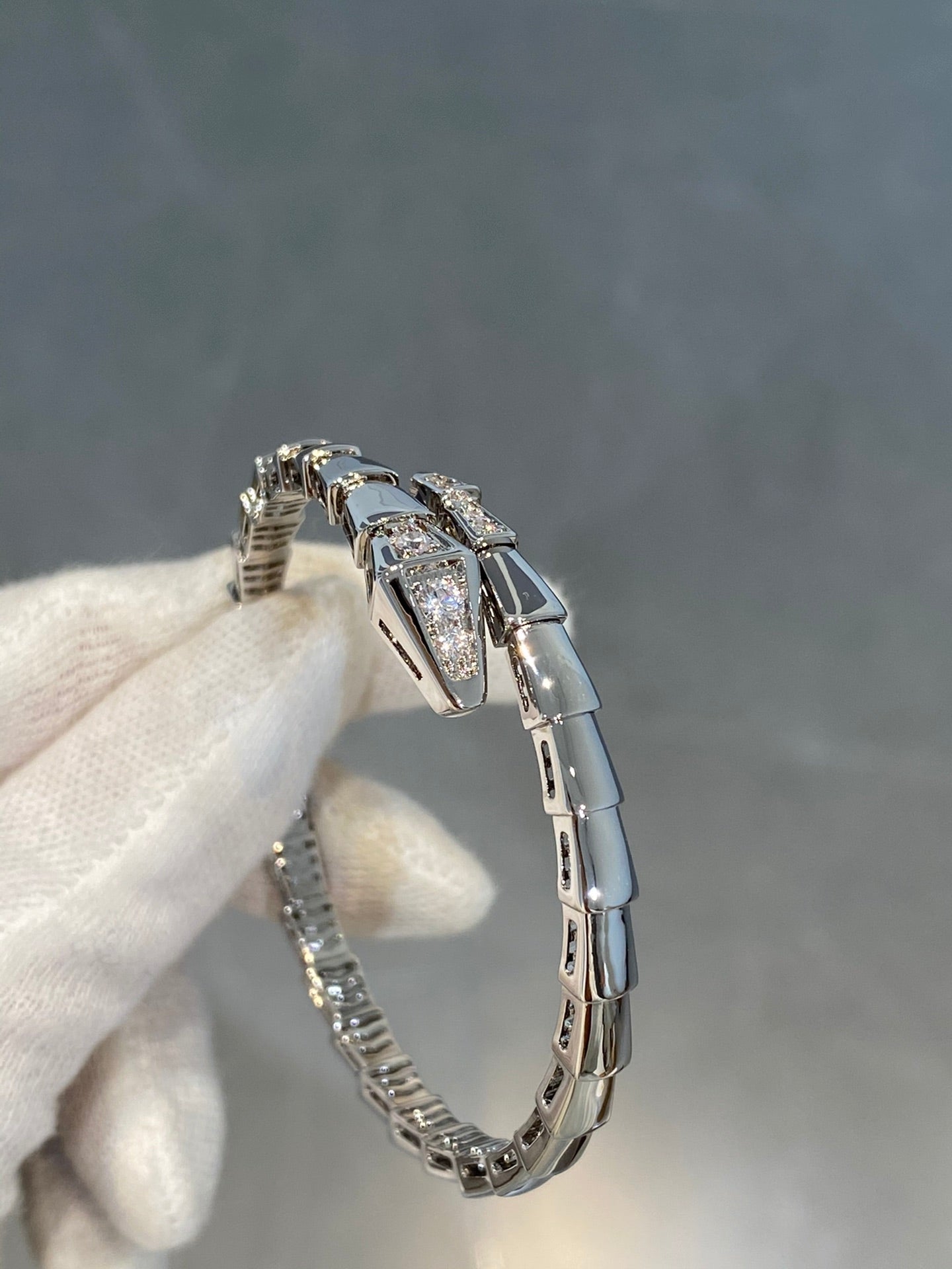 [LUXE]SERPENTI ARMBAND DIAMANTEN SILBER