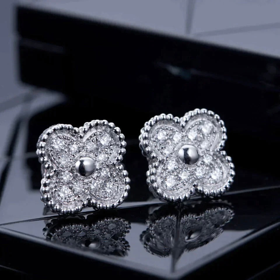 [ROYAL]CLOVER 1 MOTIFS DIAMOND STUD EARRINGS SILVER