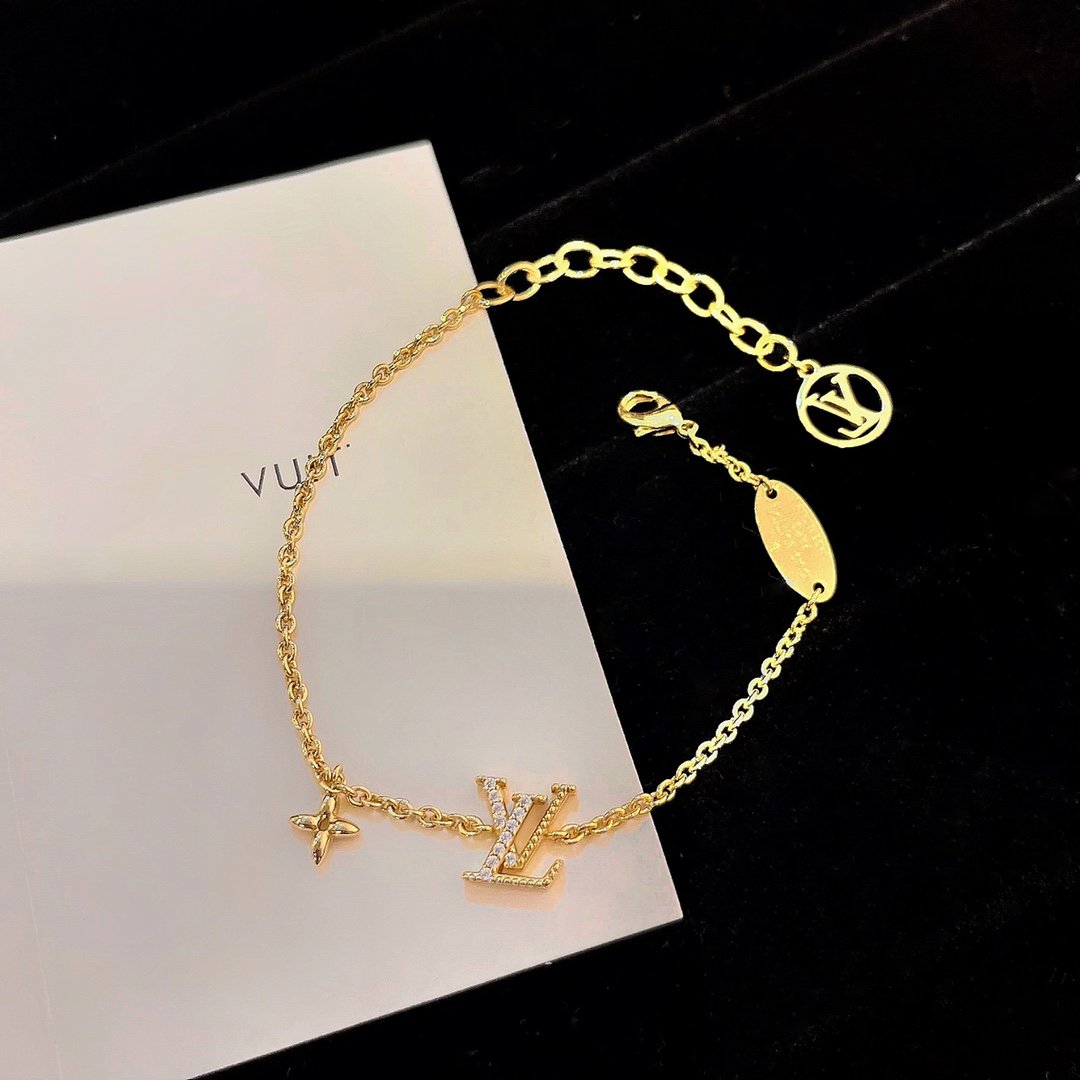 [ROYAL]LV LOGO STAR MOTIF GOLD BRACELET