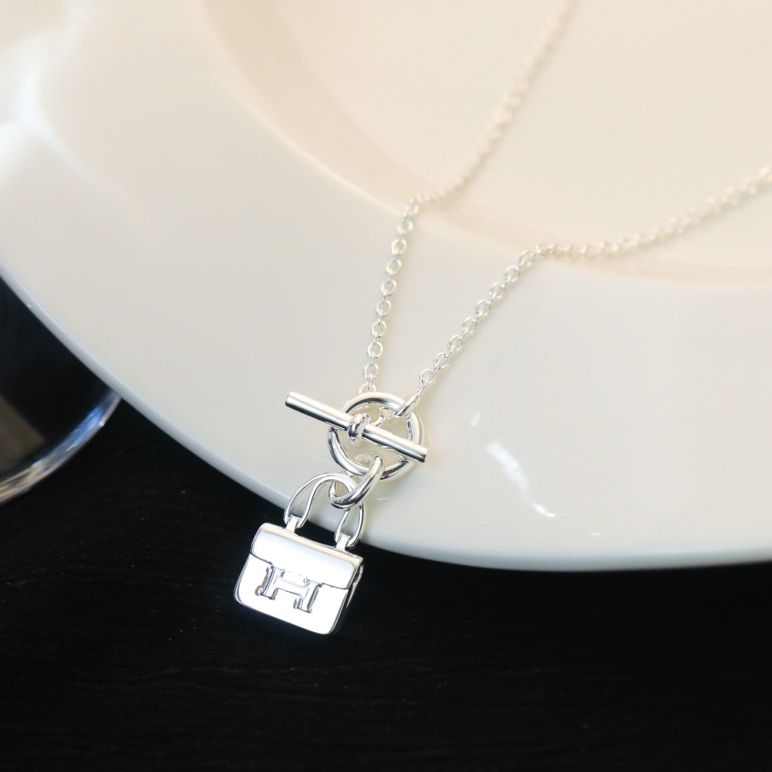 [ROYAL]POP H PEDANT SILVER NECKLACE