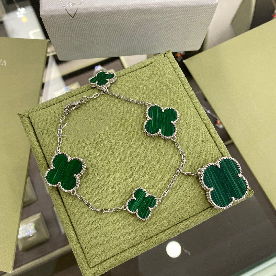 [ROYAL]CLOVER 5 MOTIFS SIVLER MALACHITE BRACELET