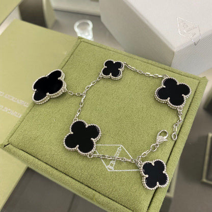 [ROYAL]CLOVER 5 MOTIFS SIVLER ONYX BRACELET