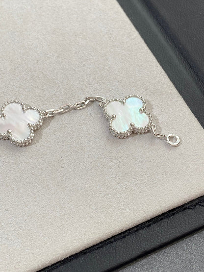 [ROYAL]CLOVER SILVER MOP 5 MOTIF BRACELET