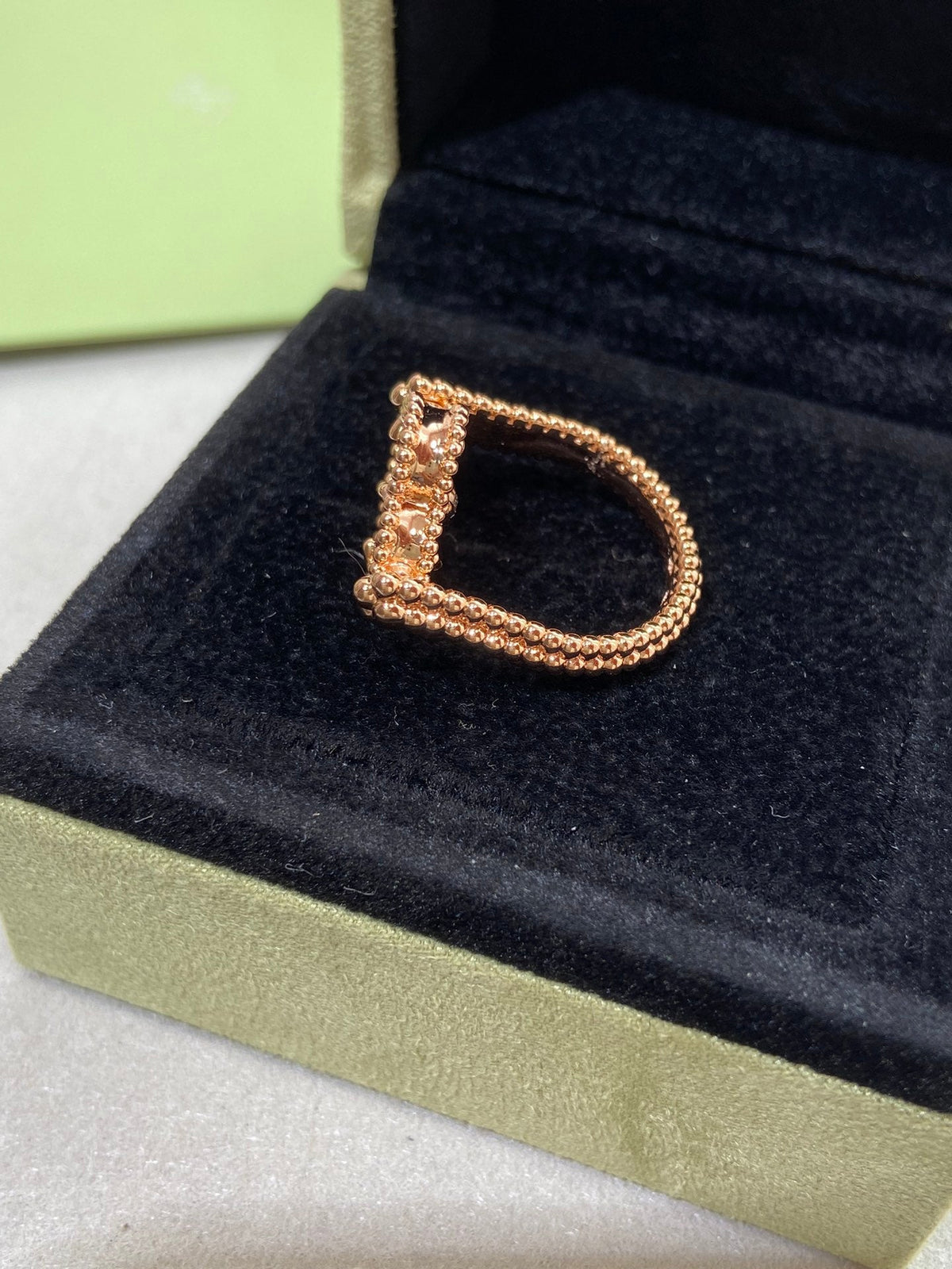[Royal&Vicky]CLOVER RIVERSIBLE PINK GOLD RING