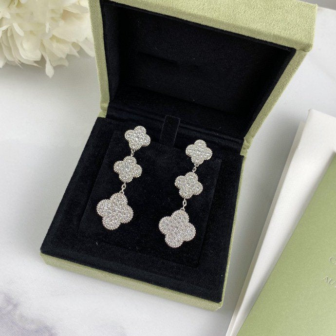 [Royal]CLOVER 3 MOTIF DIAMOND SILVER DROP EARRINGS