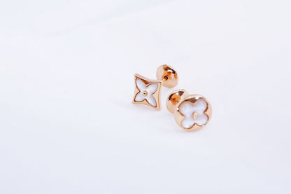 [ROYAL]STAR AND SUN PINK GOLD MOP STUD EARRINGS