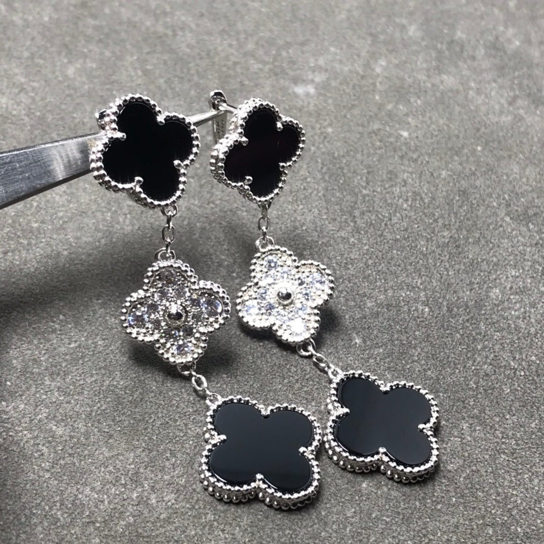 [Royal]CLOVER 3 MOTIF DIAMOND ONYX SILVER EARRINGS