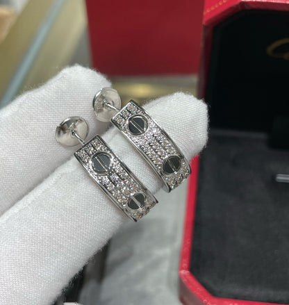 [ROYAL]LOVE CERAMIC DIAMOND PAVED SILVER EARRINGS