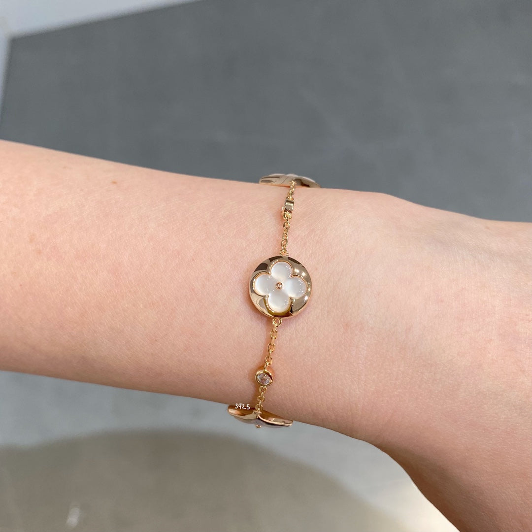 [ROYAL]STAR AND SUN 4 MOTIF WHITE MOP PINK GOLD BRACELET