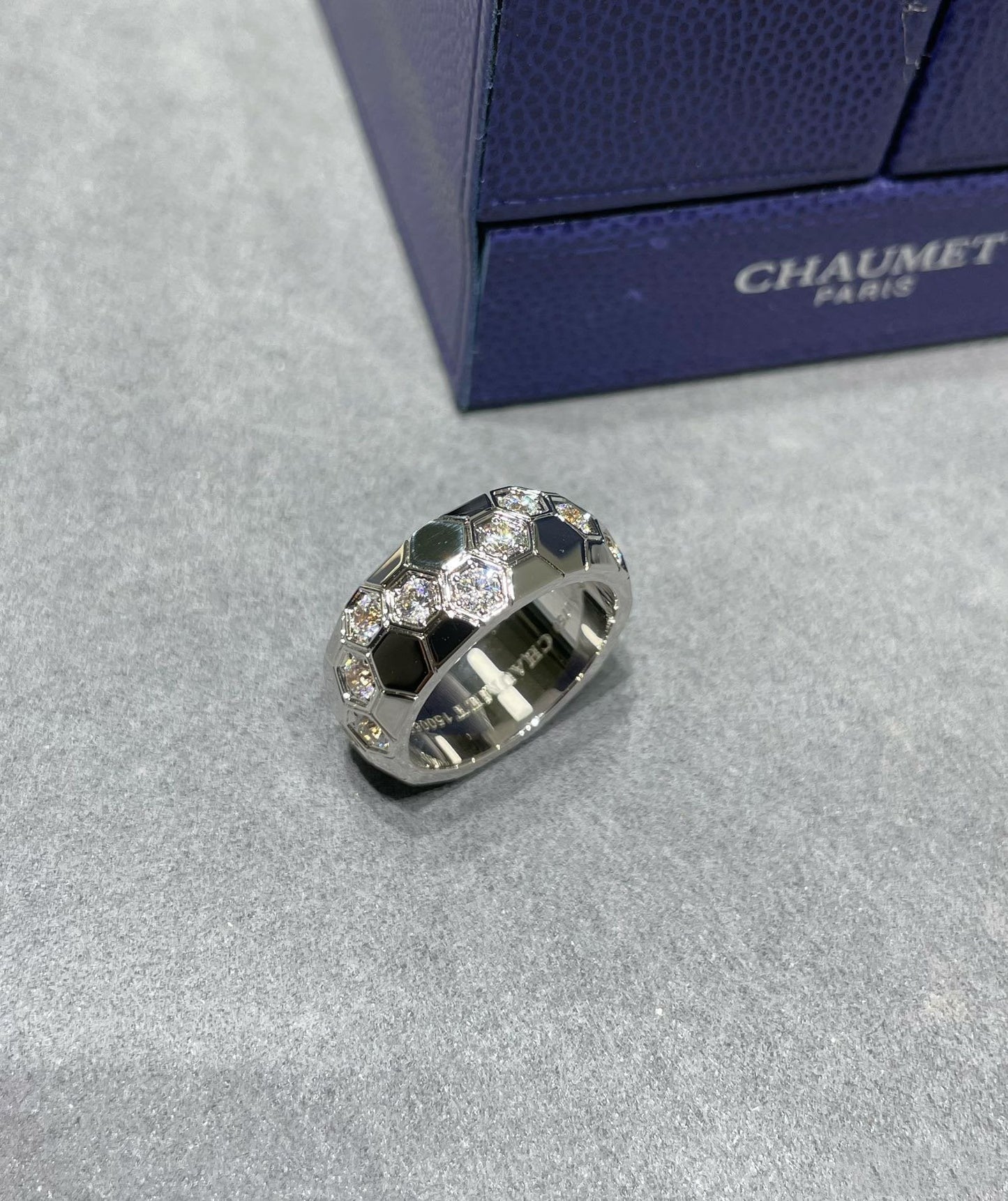 [LUXE] BEE LOVE DIAMANT-RING GROSS 