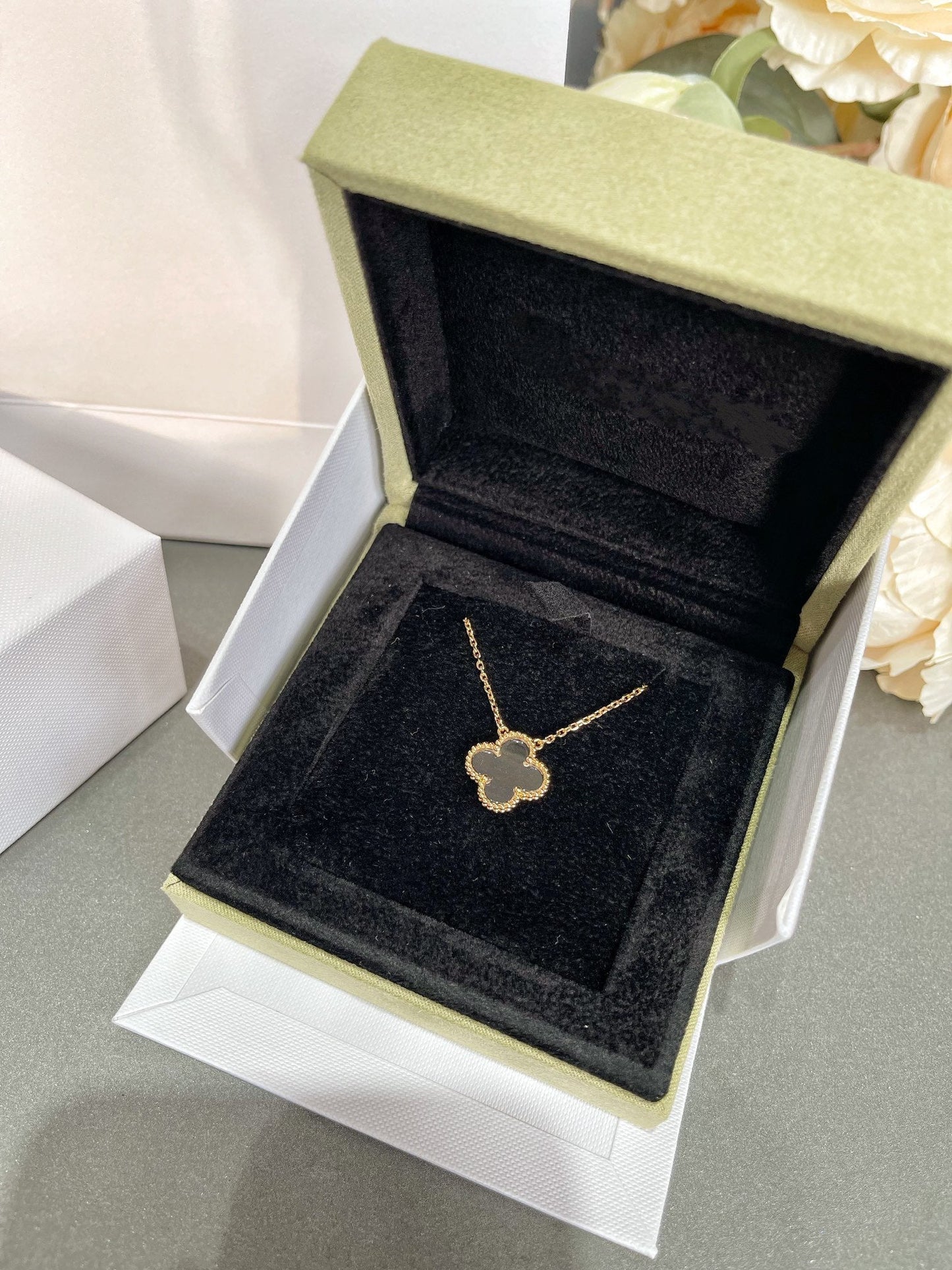 [Royal]CLOVER ROCK CRYSTAL ROSE GOLD NECKLACE